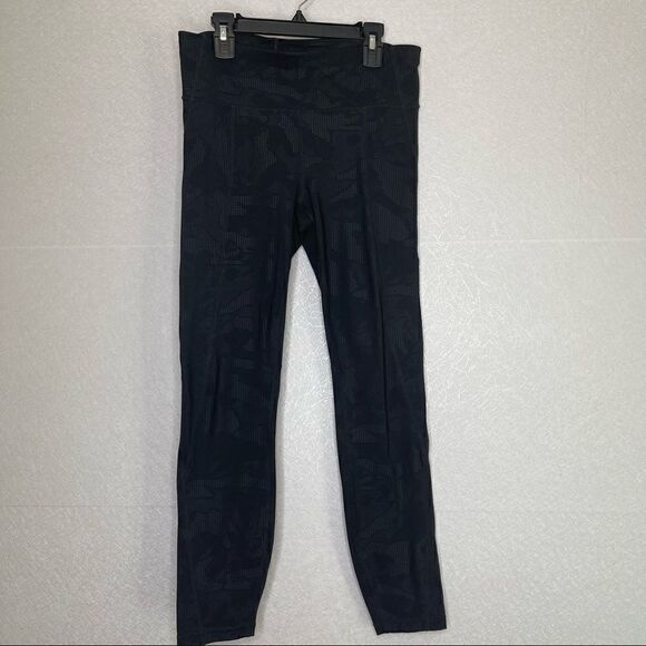 GAP Fit Sculpt High Shine Camo Compression Leggings M - Picture 4 of 5